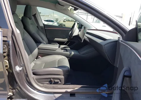 2025 Tesla Model 3 Long Range All-Wheel Drive from USA, damaged, VIN 5YJ3E1EB5SF960787